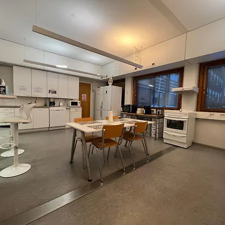 ゲストハウス Office House Services 210