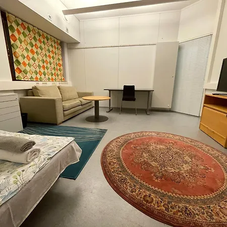 Penzion Office House Services 210