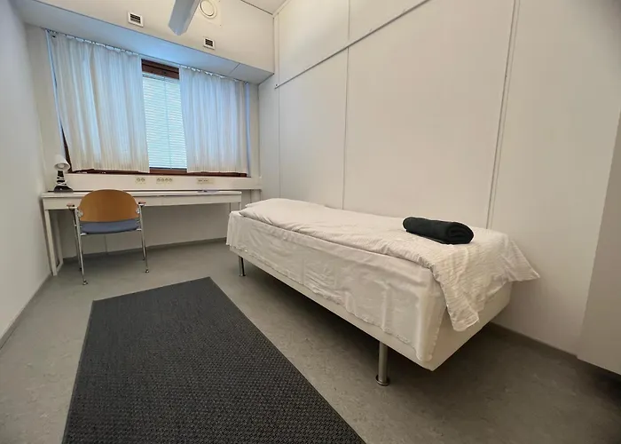 Office House Services 210 Penzion