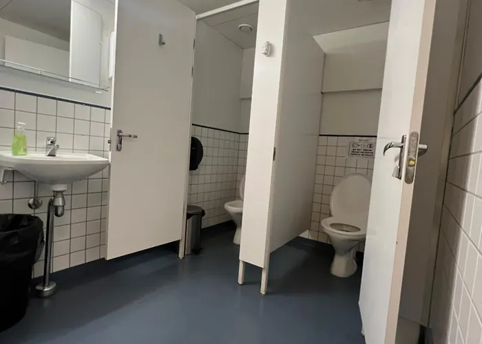 Office House Services 210 * Helsinky