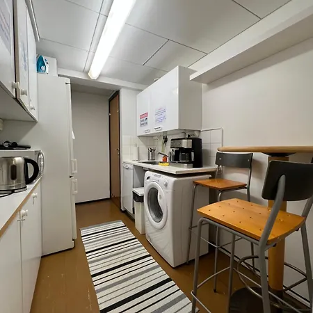Office House Services 210 헬싱키